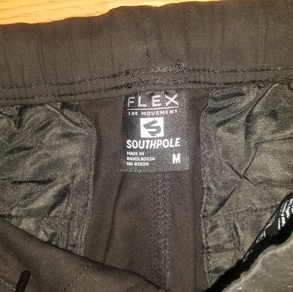 SouthPole Medium Men's Jogger - Black - Picture 5 of 5